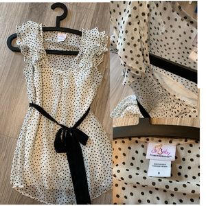 Motherhood Maternity ruffled sleeves